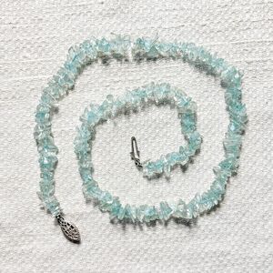 Aqua Blue Quartz Chip Necklace - 17 inches long - Estate Costume Jewelry